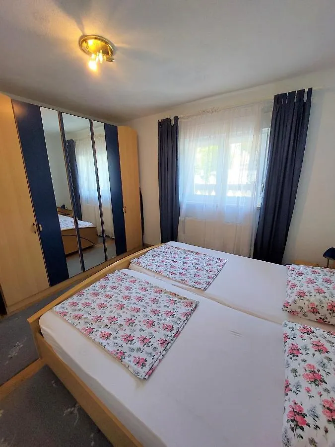 Apartment Apartmani Crikvenica 33104 - Krajinovic