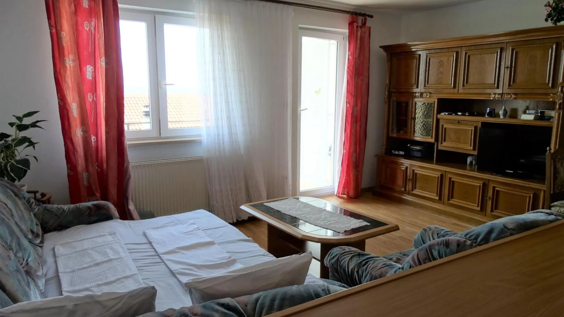 Apartmani Crikvenica 33104 - Krajinovic